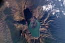 تصاویر خیره‌کننده آتشفشان‌های زمین از فضا