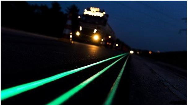 بزرگراه مجهز به خطوط شب‌تاب در هلند + عکس