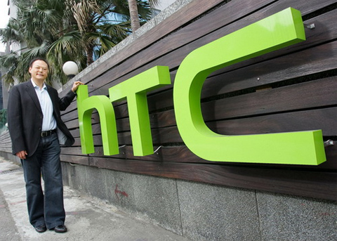سود خالص HTC تنها یک چهارم سونی است/ HTC One M8 محبوب ترین گوشی اچ تی سی