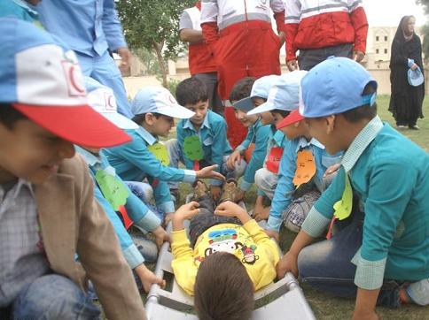 تمرین زلزله و ایمنی  توسط کودکان مهدهای سراسر کشور
