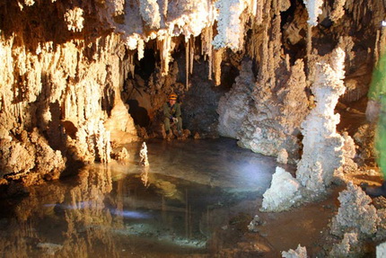 غار قلایچی فعلا سوراخ نمی‌شود/ هیچ کدام از غارهای عمودی‌ کشور، کاربری گردشگری نداشته است