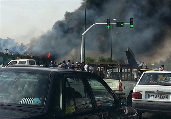 سقوط یک فروند هواپیمای مسافربری در مهرآباد / تهرانسر محل وقوع حادثه + عکس