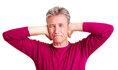 آِیا گوش درد شما ناشی از سرماخوردگی است یا به عفونت گوش مبتلا شده اید؟ / آشنایی با علایم و چگونگی تشخیص عفونت گوش