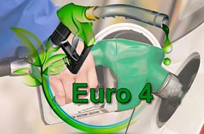 روزانه ١٦ میلیون لیتر بنزین یورو ٤ در کلانشهرها توزیع می‌شود