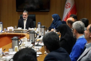 انتقال ماموریت آموزش عالی به آموزش و پرورش مسیر را منحرف کرده است