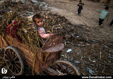 کودکان در منطقه زاغه‌نشین بیرون از اسلام‌آباد