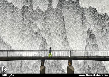 تماشای آبشار یخ زده در کامبریا