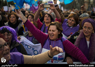 تظاهرات علیه لایحه دولت اسپانیا برای محدود کردن سقط جنین.