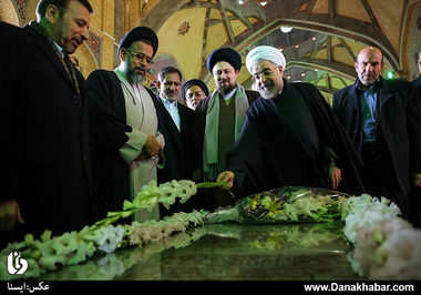 تجدید میثاق رییس‌جمهور همراه با اعضای دولت با آرمان های امام (ره).