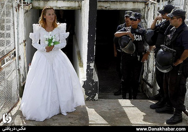 یک عروس اروگوئه ای که طرفدار تیم دانوبیو اروگوئه است آرزو داشت در زمین بازی این تیم ورزشی ازدواج کند . وی با لباس عروس به استادیوم شهر مونته ویدئو رفت