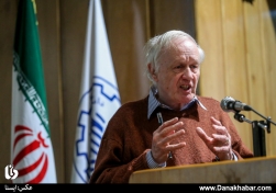 سخنرانی پروفسور «آنتونی جیمز لگت» برنده جایزه نوبل فیزیک 2003 در دانشگاه شریف