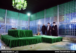 حضور رهبر معظم انقلاب در حرم مطهر امام راحل و گلزار شهدای بهشت زهرا