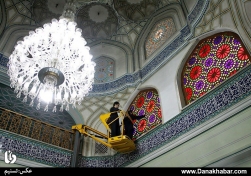 غبارروبی صحن و سرای آستان حضرت عبدالعظیم(ع) در آستانه سال نو