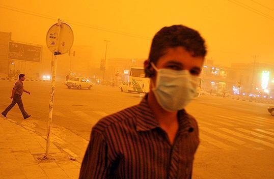 پای ریزگردها به کشور باز شد/ آلودگی هوای اهواز 6برابر حد مجاز/ گرد و غبار به تهران هم می رسد