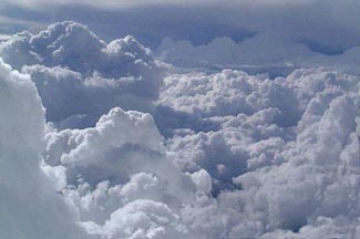 انجام موفق باروری ابرها در 4 استان کشور / ابرهای آذربایجان، یزد و فارس بارور شدند