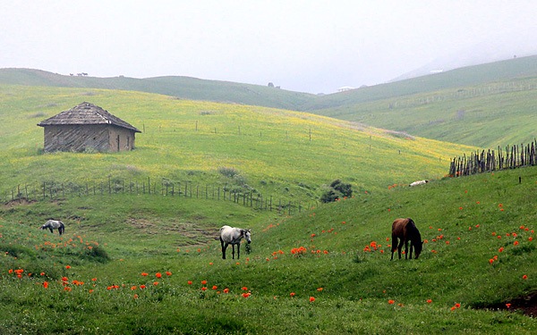 سفر به ییلاق رویایی شکردست/ تجربه خنکای زمستان در روزهای گرم بهاری