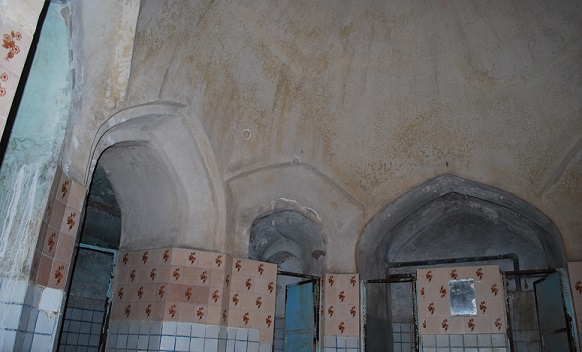 تخریب ها رد پای بنای دوره صفوی را شست/ حمام تاریخی که 40 مالک شخصی دارد