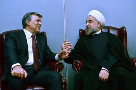 روحانی مورد استقبال رسمی روحانی قرار گرفت