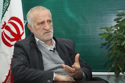 اشتباهات احمدی نژاد به روایت وزیر کابینه‌اش/ حاشیه ها هم توسط خود دولت و هم از بیرون به آن تحمیل شد