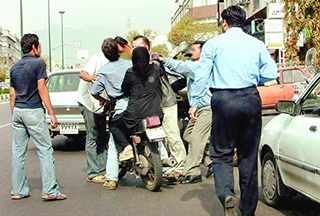 نزاع در کشور کاهش یافت؛ قتل ناشی از نزاع در تهران افزایش / تیر، ماه درگیری های خیابانی است