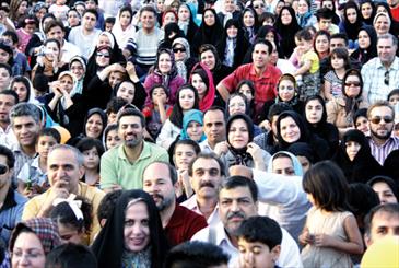 ۲۴ درصد خانوارهای ایرانی فرد شاغلی ندارند/نزدیک به 20 درصد جامعه 2 و 3 نفرشاغل دارند!