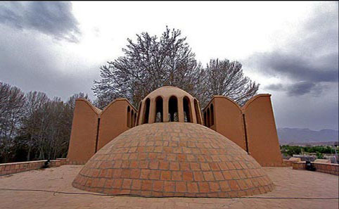 آشنایی با باغ پهلوان پور مهریز
