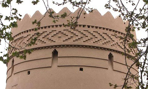 آشنایی با باغ پهلوان پور مهریز