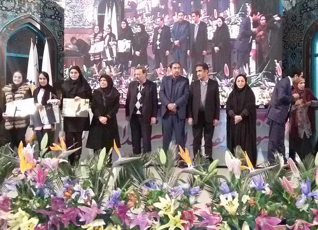 معرفی آثار برگزیده دانش آموزی در جشنواره تقدیر از هنرمندان آب معرفی آثار برگزیده دانش آموزی در جشنواره تقدیر از هنرمندان آب