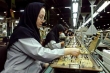 رئیس فراکسیون زنان مجلس شورای اسلامی: فعالیت زنان در اجتماع منافاتی با کار آنان درخانه ندارد