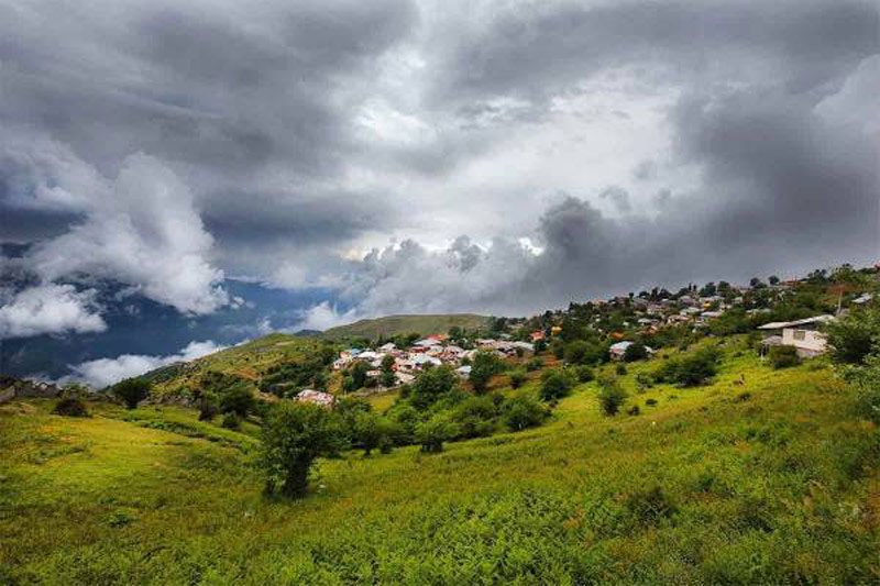 روستای فیلبند، تماشای رقص ابر و آفتاب