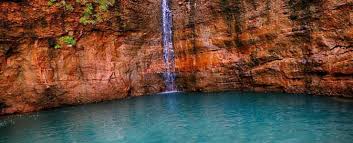 آبشار کشیت در دل کرمان