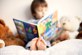 چگونه فرزندمان را به کتاب خوانی علاقه مند کنیم؟