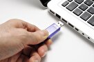 چگونه می توانیم از درایو USB خود با رمز عبور محافظت کنیم؟