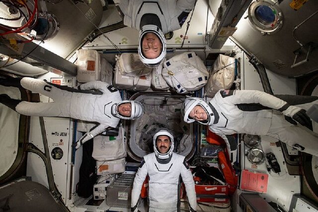 فضانوردان 