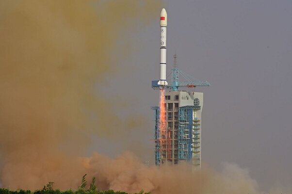 چین 3 ماهواره ارتباطی آزمایشی به مدار پایین زمین پرتاب کرد