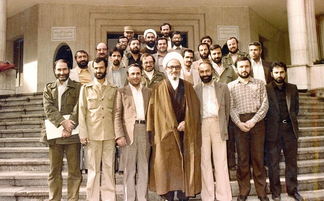 آیت الله مهدوی کنی چگونه ریاست دولت را بر عهده گرفت؟ آیت الله مهدوی کنی چگونه ریاست دولت را بر عهده گرفت؟