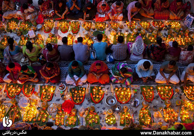 هندوهای بنگلادش در یک مراسم آیینی

