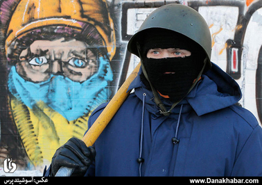 یکی از مخالفان دولت اوکراین در کیف.
