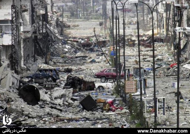 ویرانی یک خیابان در حمص سوریه